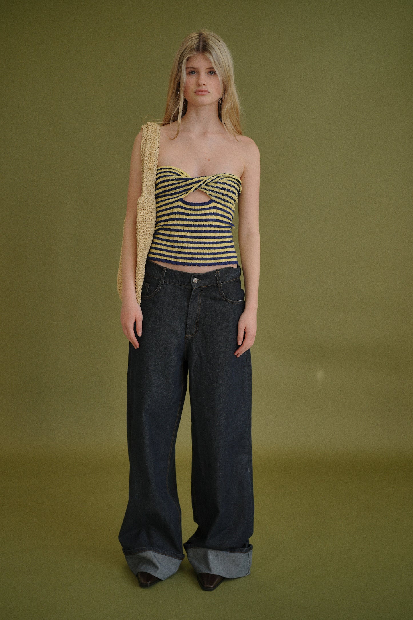 TWISTED KNIT TUBE TOP