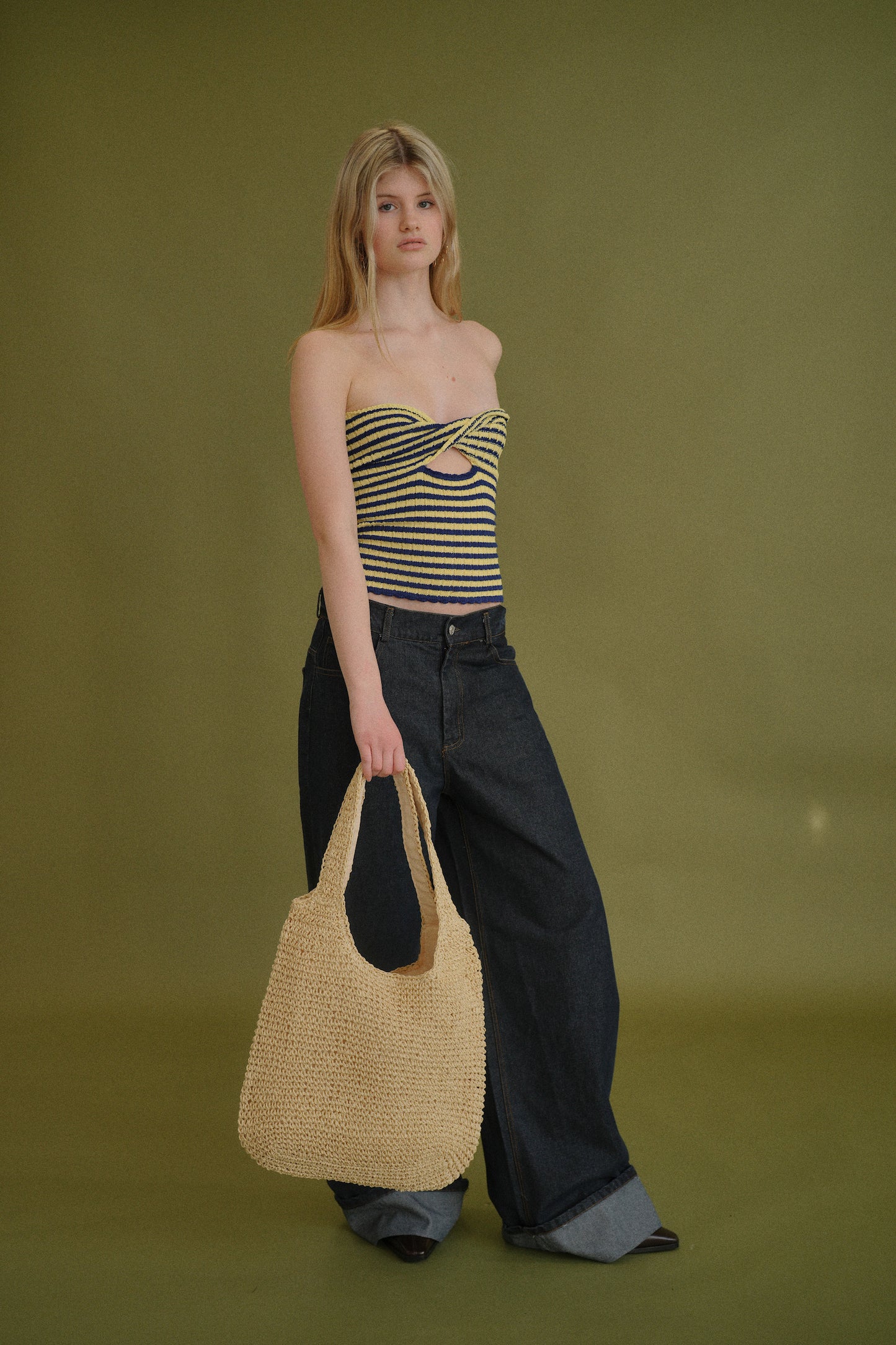 TWISTED KNIT TUBE TOP