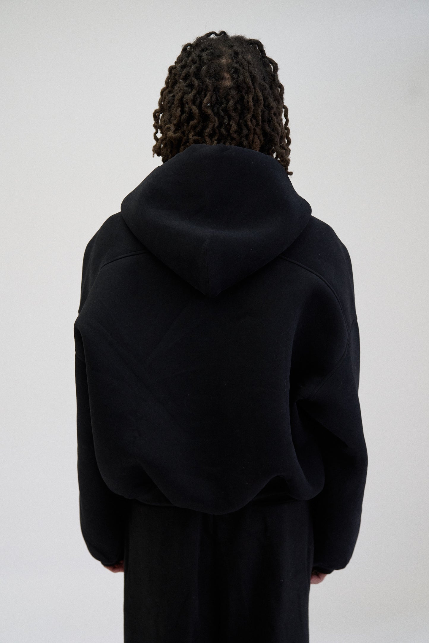 STRUCTURED ZIP HOODIE, BLACK