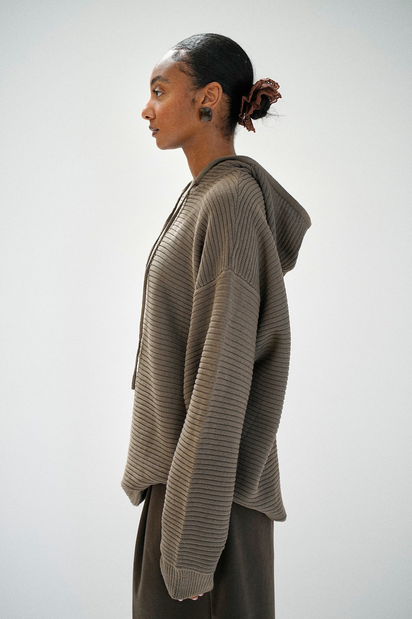 FINAL SALE | BEAULARES RIBBED HOODIE