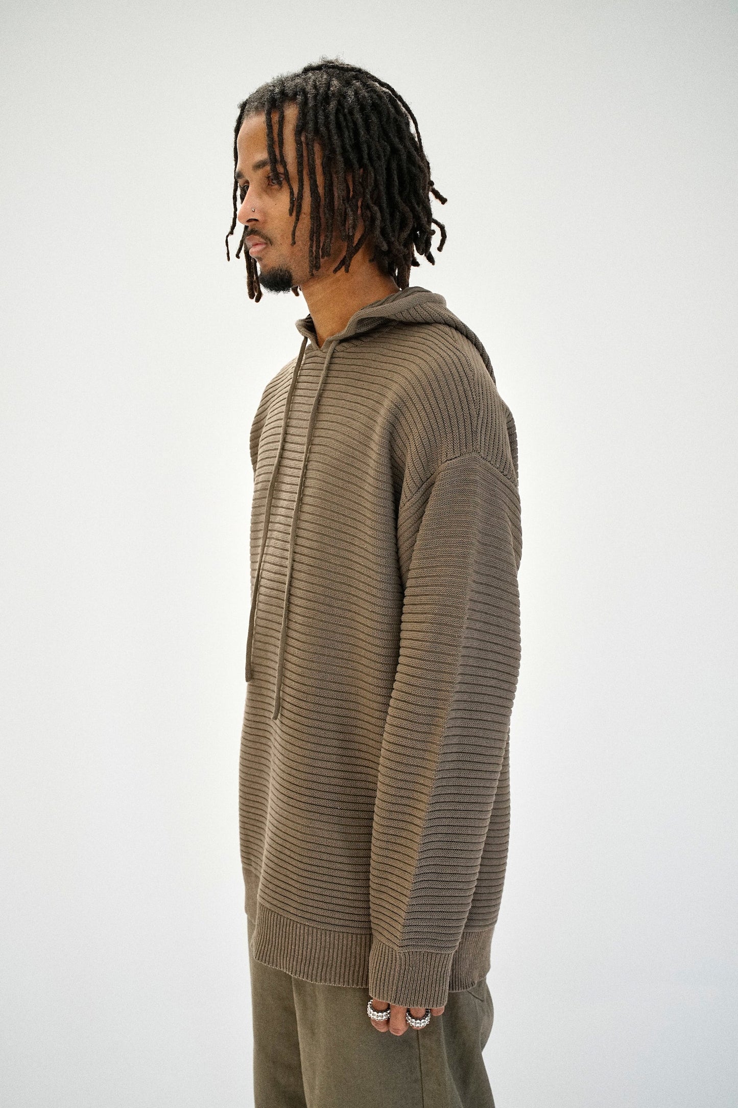 BEAULARES RIBBED HOODIE