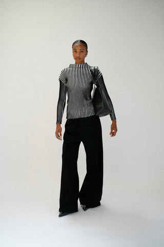 BLACK VELVET STRETCH SWEATER