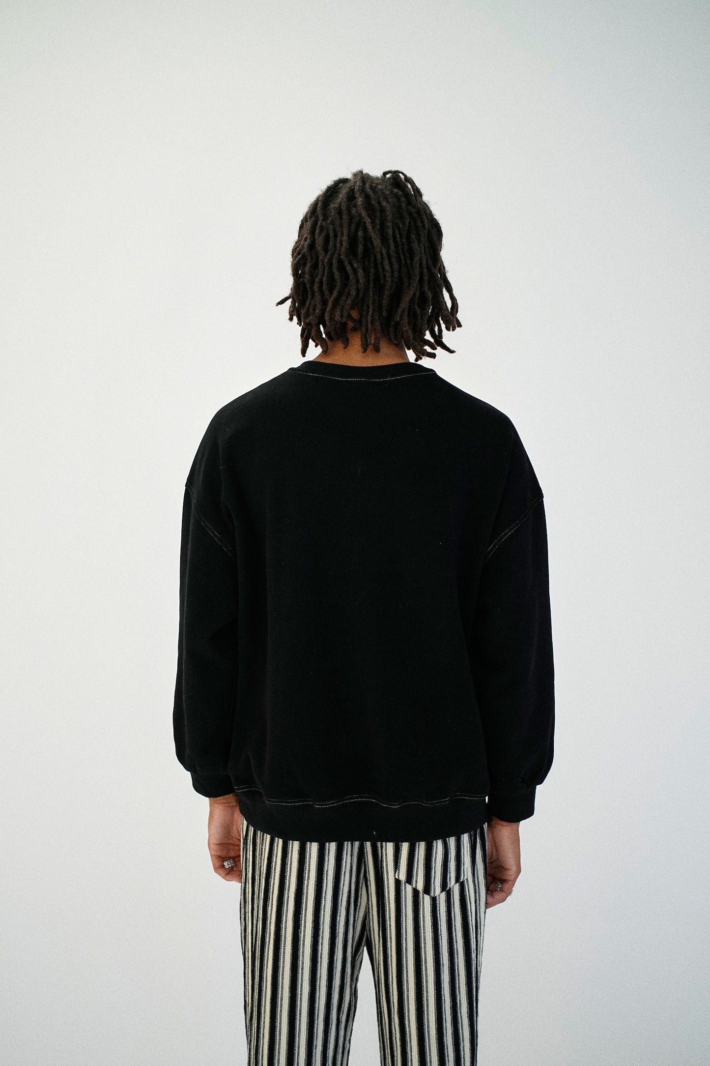 VANTA BLACK SWEATER