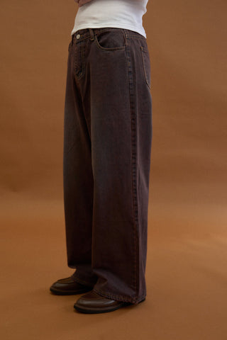 PLUM JEANS