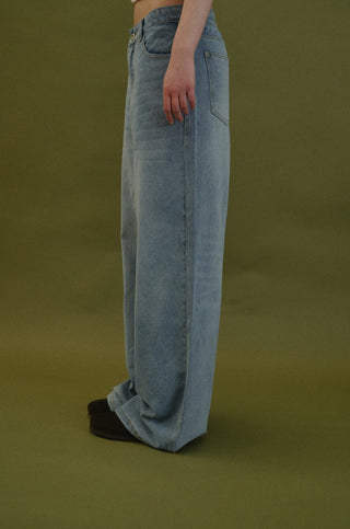 BOARD JEANS