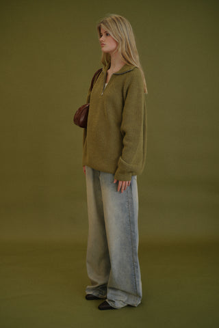 AUGUST KNIT SWEATSHIRT