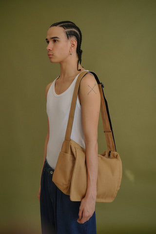 MESSENGER BAG