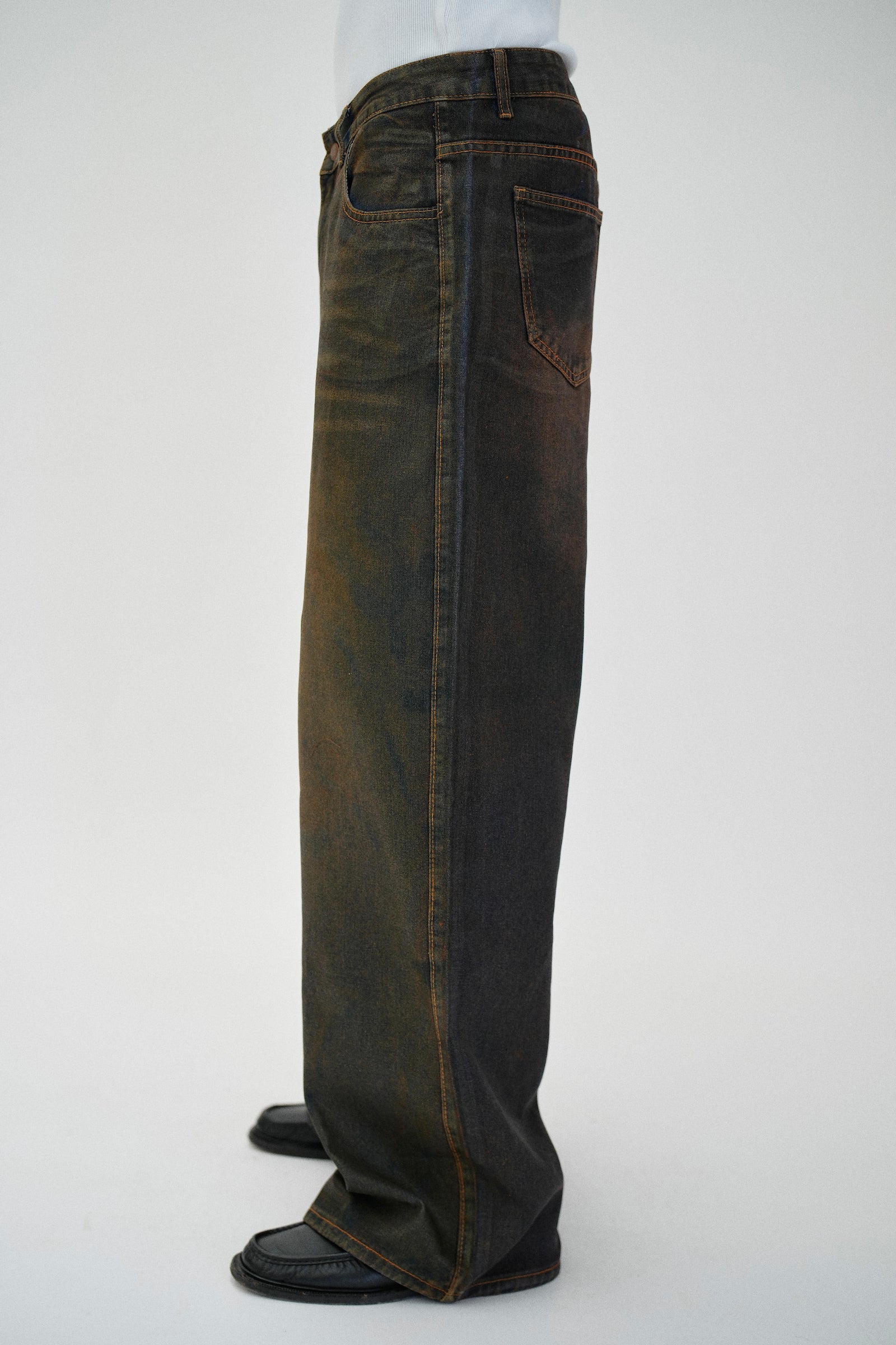 WAXED BAGGY JEANS