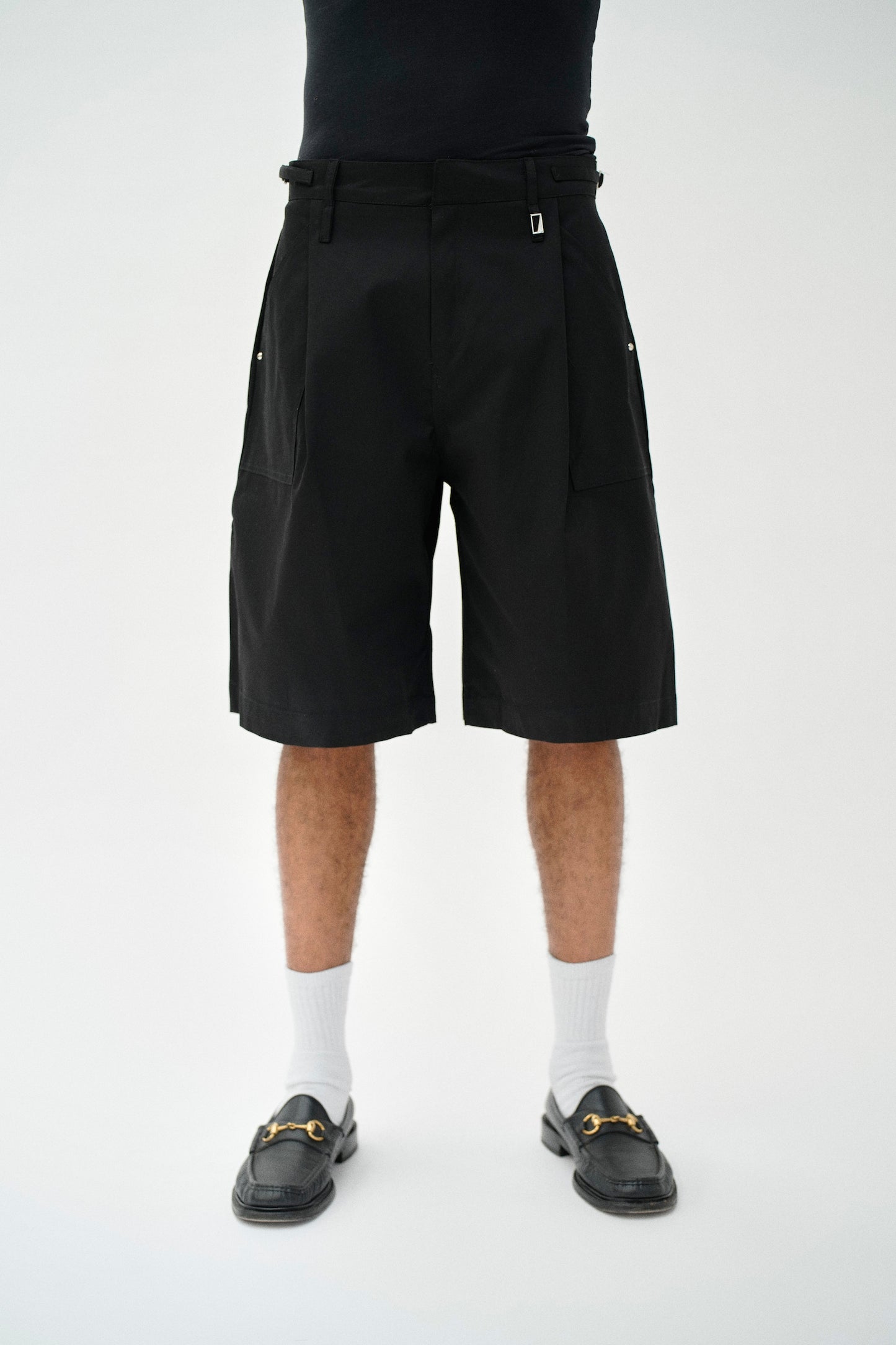 PLEATED SHORTS