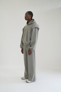BAGGY SWEATSUIT