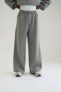 BAGGY SWEATSUIT