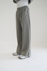 BAGGY SWEATSUIT