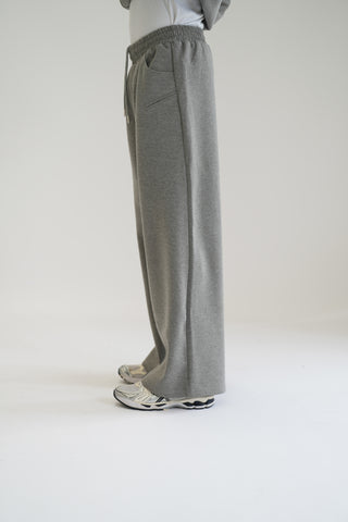 BAGGY SWEATSUIT