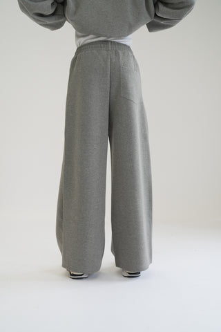 BAGGY SWEATSUIT