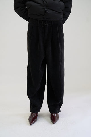 NERO PLEATED TROUSER
