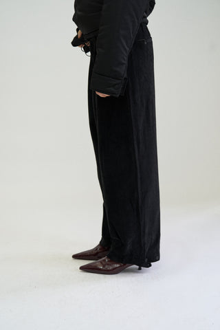 NERO PLEATED TROUSER