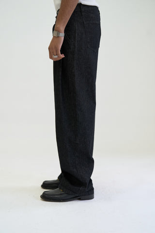 MIDNIGHT PLEATED JEANS