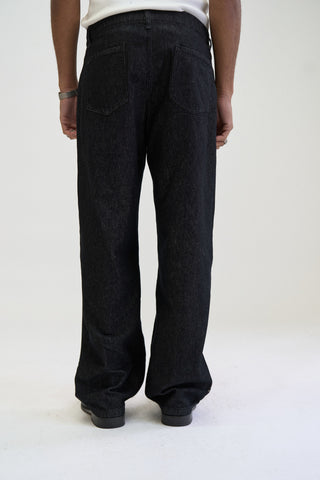 MIDNIGHT PLEATED JEANS