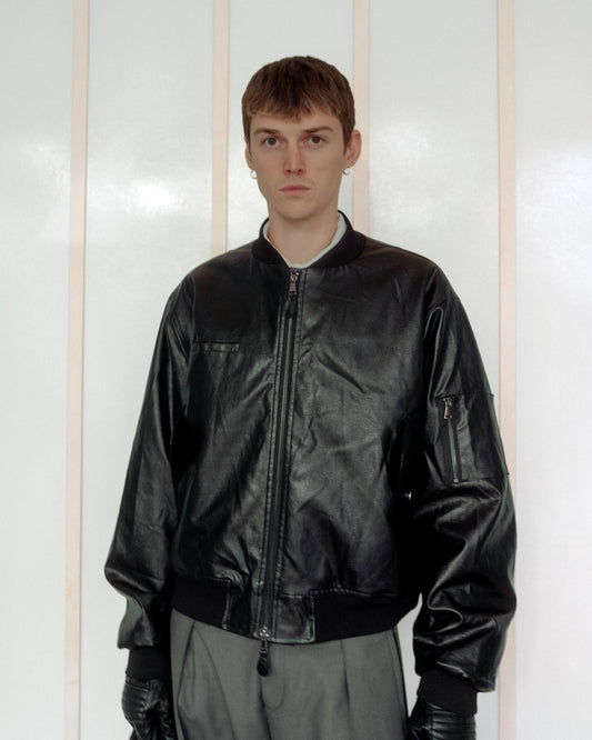 ULTRA LIGHT BOMBER JACKET IN FAUX LEATHER