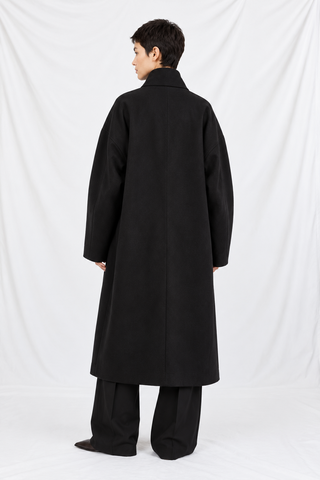 CURATOR COAT