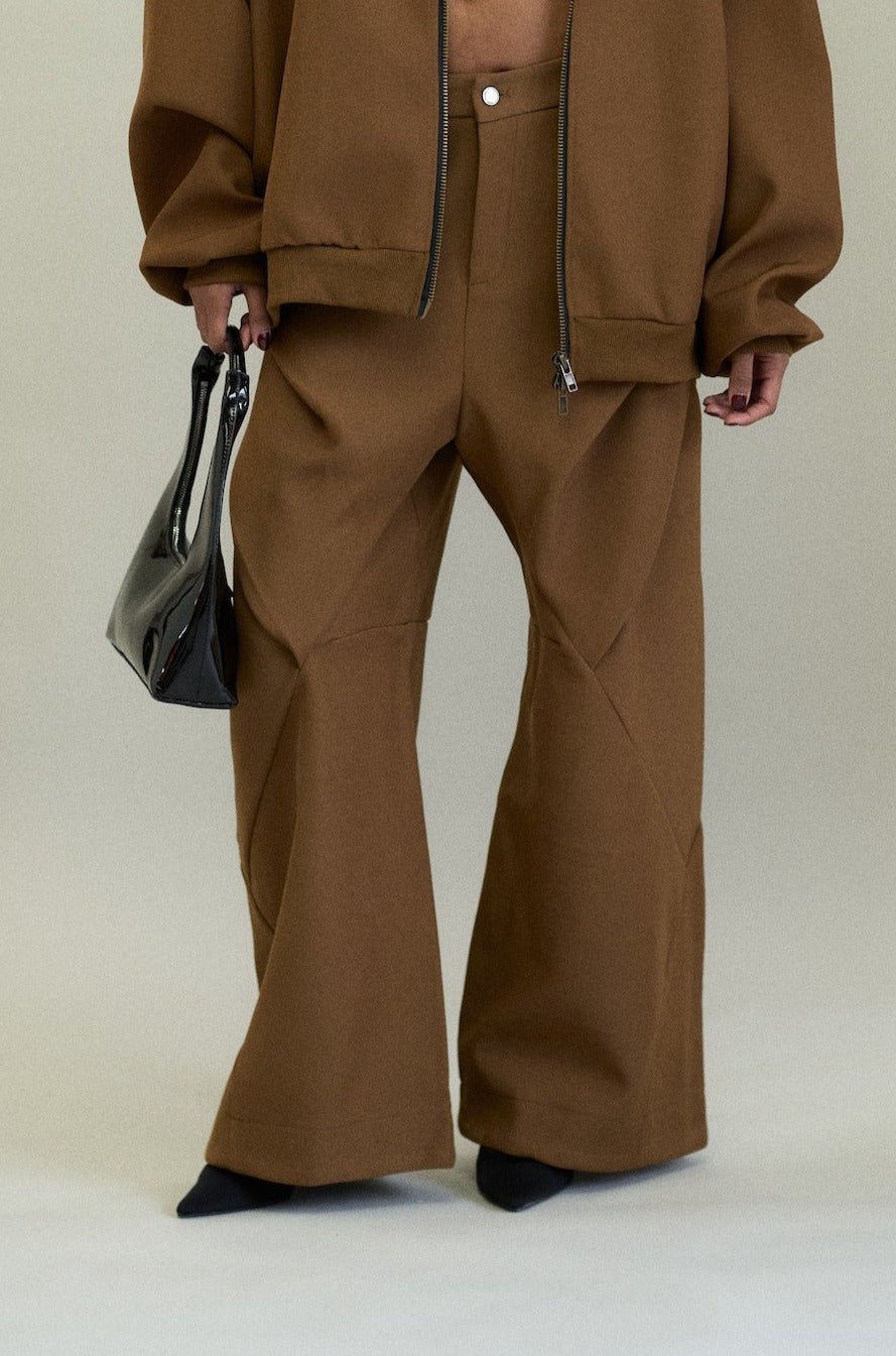 PLEATED CARGO TROUSER