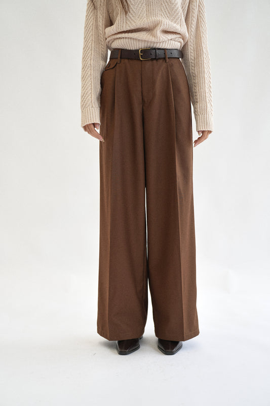 CARAMEL PLEATED TROUSER