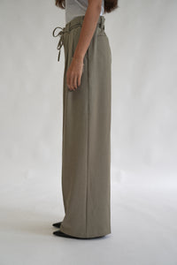 DRAWSTRING TROUSER