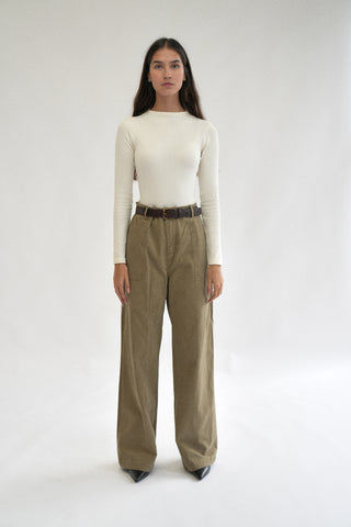 UPRIGHT PANT
