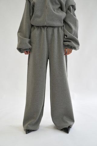 BAGGY SWEATSUIT