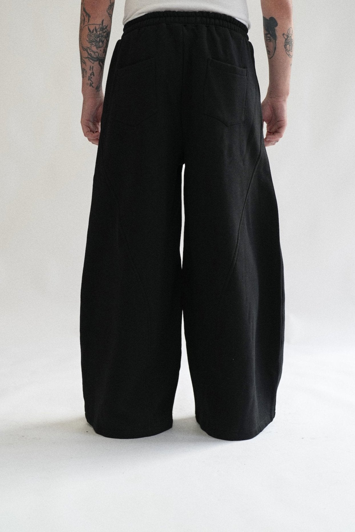 PARACHUTE SWEATPANTS