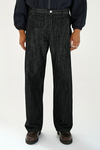 PLEAT DARKWASH JEANS