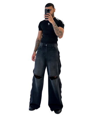 FINAL SALE | GOTH SHRUNKEN T-SHIRT